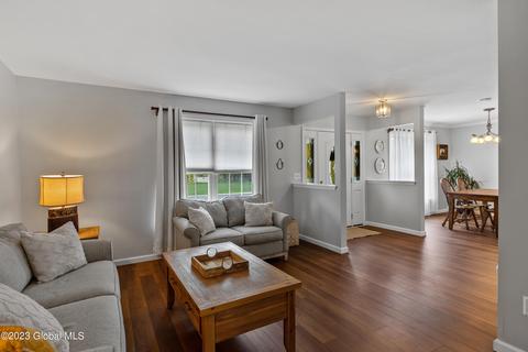 3 Nottingham Dr, Saratoga Springs, NY 12866 photo 8