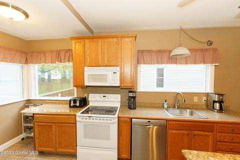 537 Harrison Ave, Schenectady, NY 12306 photo 18