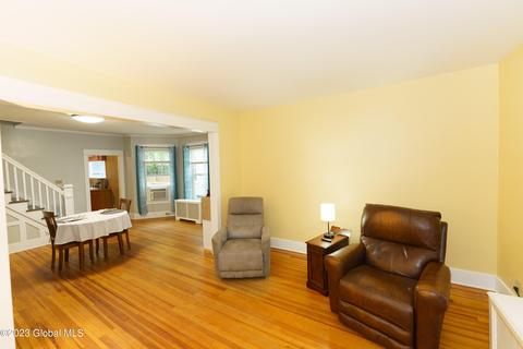537 Harrison Ave, Schenectady, NY 12306 photo 9