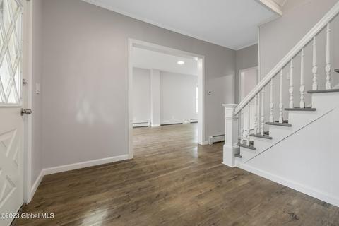 42 Willow Ave, Schenectady, NY 12304 photo 7