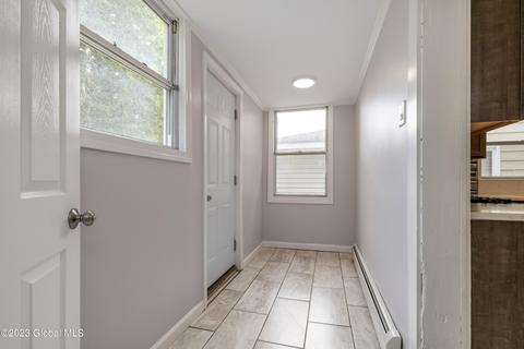 42 Willow Ave, Schenectady, NY 12304 photo 21