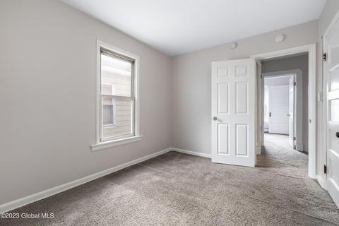 42 Willow Ave, Schenectady, NY 12304 photo 27