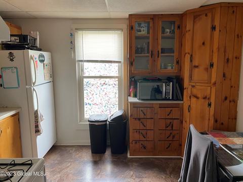 435 Third St, Schenectady, NY 12306 photo 2
