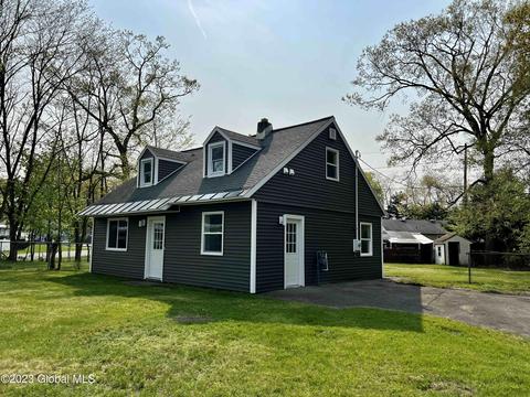 1101 Outer Dr, Schenectady, NY 12303