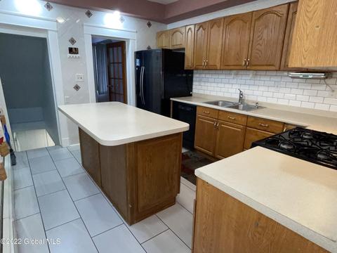 55 Elder St, Schenectady, NY 12304 photo 10