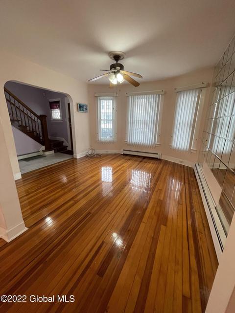 55 Elder St, Schenectady, NY 12304 photo 4