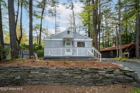 6 Fuller Dr, Corinth, NY 12822