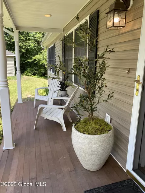 792 Swaggertown Rd, Schenectady, NY 12302 photo 4