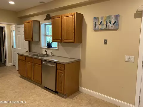792 Swaggertown Rd, Schenectady, NY 12302 photo 28