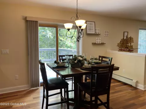 792 Swaggertown Rd, Schenectady, NY 12302 photo 8