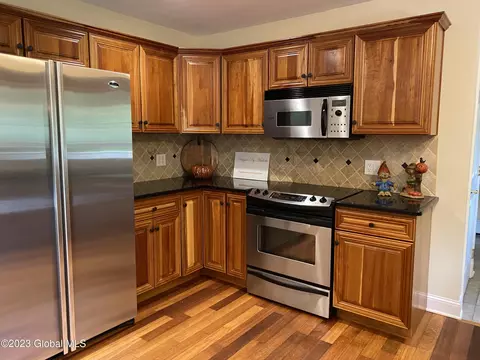 792 Swaggertown Rd, Schenectady, NY 12302 photo 10