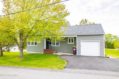 28 Taft Ave, Latham, NY 12110