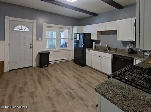 148 Front St, Schenectady, NY 12305 photo 3