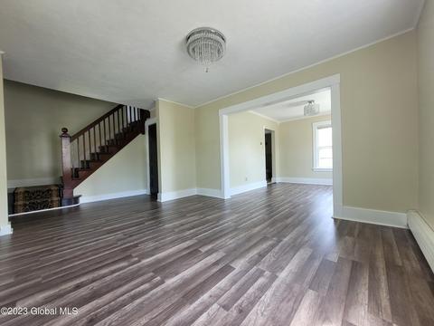 70 Starr Ave, Schenectady, NY 12304 photo 9