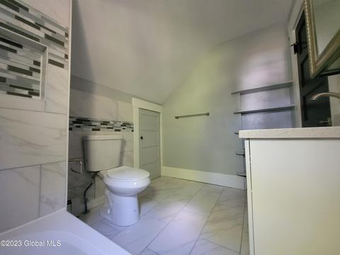 70 Starr Ave, Schenectady, NY 12304 photo 32
