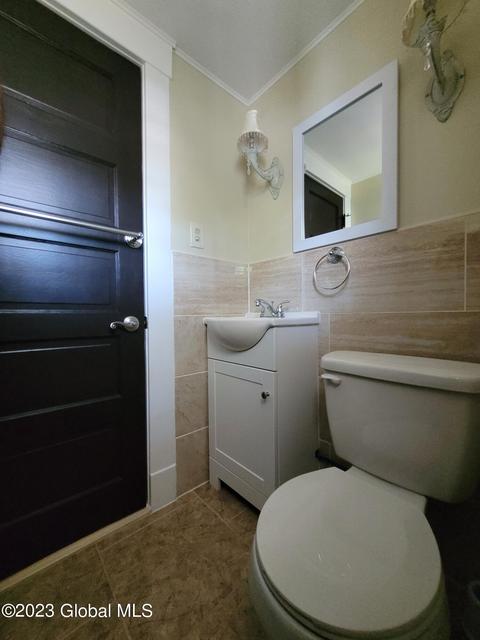 70 Starr Ave, Schenectady, NY 12304 photo 21