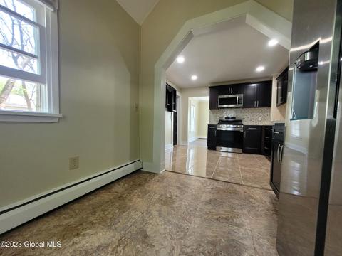 70 Starr Ave, Schenectady, NY 12304 photo 17