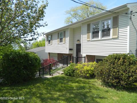 7 Alpine St, Rensselaer, NY 12144
