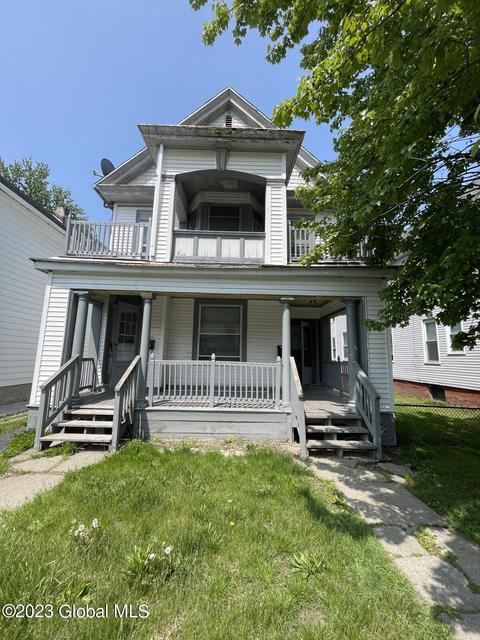 197 6th Ave, Troy, NY 12180