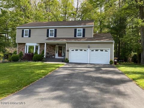 609 Washington Ct, Guilderland, NY 12084