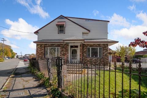 22 N Center St, Schenectady, NY 12305