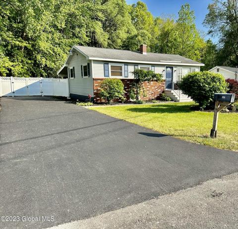 502 Chadwick Rd, Schenectady, NY 12304