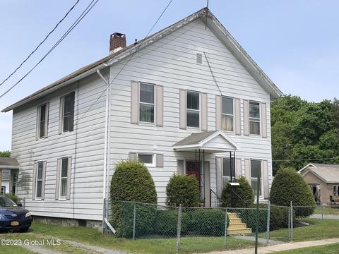 47 Center Street St, Hoosick Falls, NY 12090