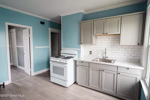 1201 Webster St, Schenectady, NY 12303 photo 4