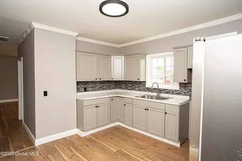 1201 Webster St, Schenectady, NY 12303 photo 2
