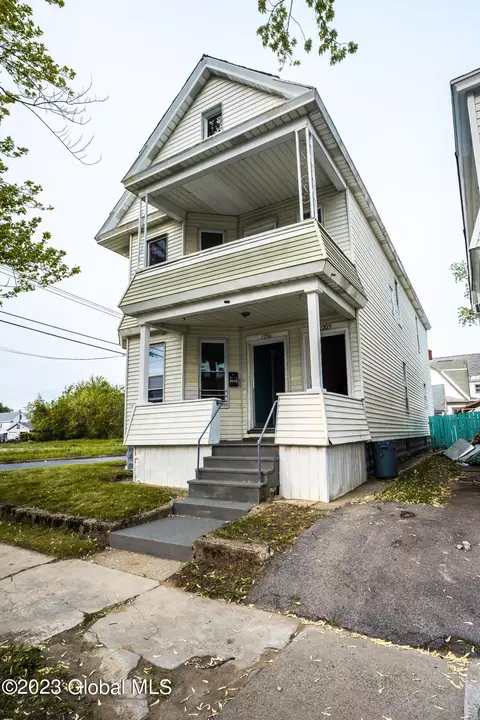 1201 Webster St, Schenectady, NY 12303