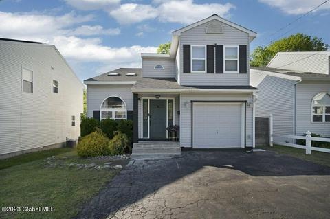 495 Chadwick Rd, Schenectady, NY 12304