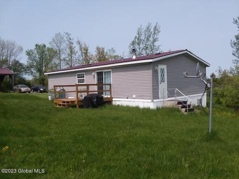 848 Brand Rd, Sprakers, NY 12166 photo 2
