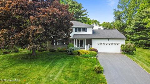 2173 Lynnwood Dr, Schenectady, NY 12309