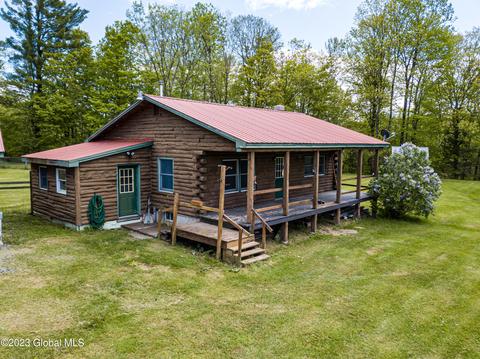 1562 Carlton Rd, Whitehall, NY 12887