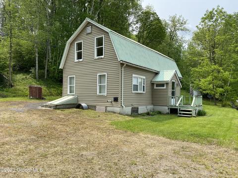 409 Old Fort Plain Rd, Fort Plain, NY 13339
