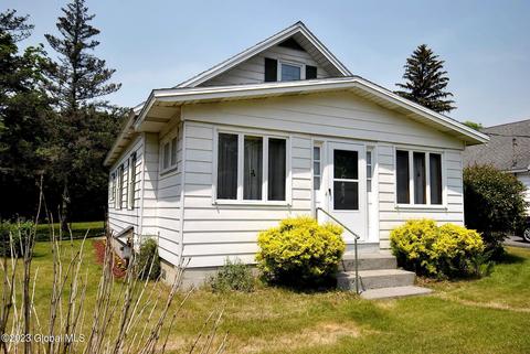 6083 Johnston Rd, Slingerlands, NY 12159