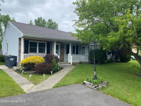 39 Suncrest Dr # A&B, Waterford, NY 12188