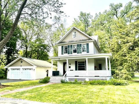 2 Lynch Ave, Castleton On Hudson, NY 12033