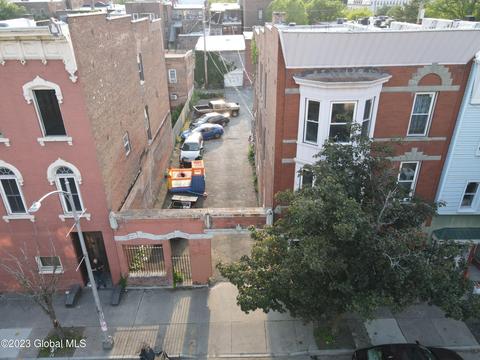 167-169 4th St, Troy, NY 12180