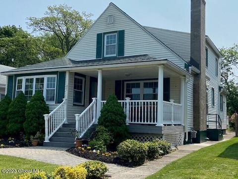 27 Marwood St, Albany, NY 12209