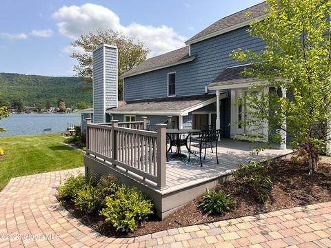 280 Cleverdale Rd, Queensbury, NY 12804