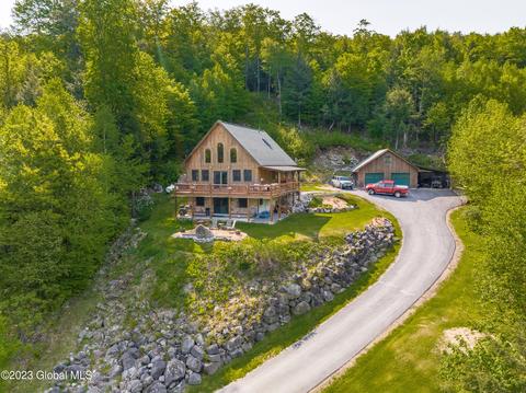 87 Twin Brooks Dr, Elizabethtown, NY 12932