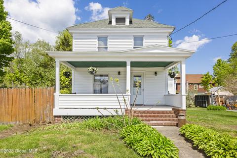 19 Third Ave, Warrensburg, NY 12885