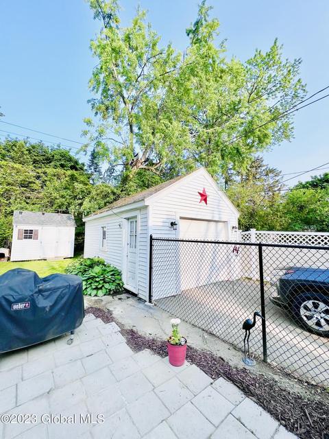 1316 Mcclellan St, Schenectady, NY 12309 photo 7