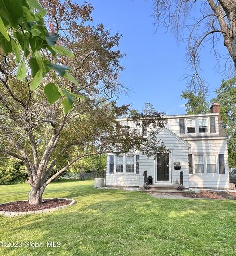 1316 Mcclellan St, Schenectady, NY 12309 photo 2