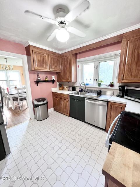 1316 Mcclellan St, Schenectady, NY 12309 photo 23