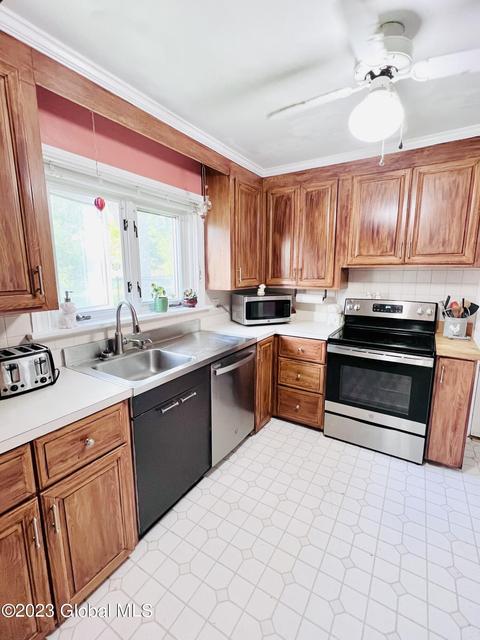 1316 Mcclellan St, Schenectady, NY 12309 photo 21