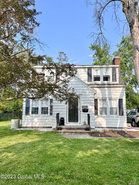 1316 Mcclellan St, Schenectady, NY 12309 photo 3