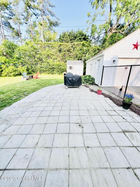 1316 Mcclellan St, Schenectady, NY 12309 photo 42