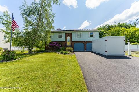 5 Robin Ln, Rensselaer, NY 12144